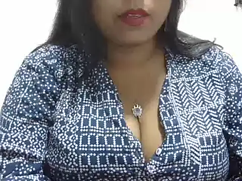 ROSEE MERRYYYY online show from March 13, 2025, 5:50 pm