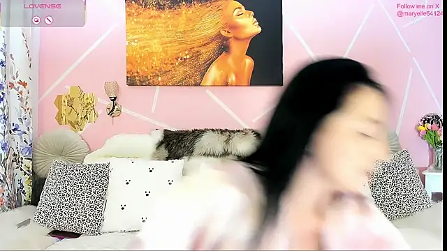 Snapshot of Maryelle chatting on December 21, 2025, 7:59 pm Maryelle online show from December 21, 2025, 7:59 pm