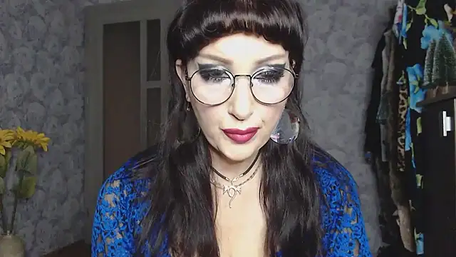 Aziza1 online show from September 21, 2025, 2:11 pm