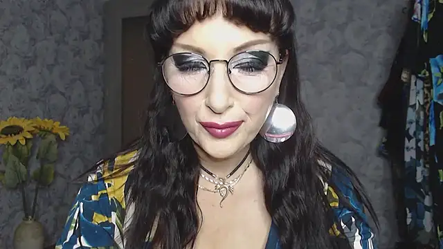 Aziza1 online show from September 15, 2025, 1:55 pm