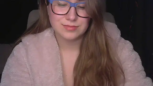 Snapshot of SeasonalSomeone chatting on February 11, 2026, 4:51 pm SeasonalSomeone online show from February 11, 2026, 4:51 pm