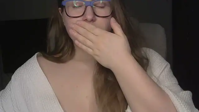 Snapshot of SeasonalSomeone chatting on February 22, 2026, 11:06 pm SeasonalSomeone online show from February 22, 2026, 11:06 pm