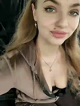 Snapshot of Night_dreams chatting on December 4, 2024, 9:34 am Night dreams online show from December 4, 2024, 9:34 am