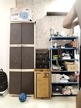 Snapshot of hotindianstud chatting on October 3, 2025, 1:34 pm hotindianstud online show from October 3, 2025, 1:34 pm