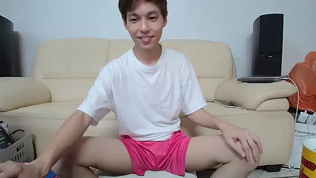 Snapshot of andrewooi chatting on November 15, 2025, 11:36 am andrewooi online show from November 15, 2025, 11:36 am