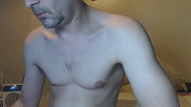 Snapshot of Ethangay chatting on February 3, 2026, 7:19 pm Ethangay online show from February 3, 2026, 7:19 pm