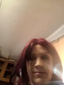 Snapshot of MaddyC6992 chatting on May 17, 2026, 9:48 pm MaddyC6992 online show from May 17, 2026, 9:48 pm