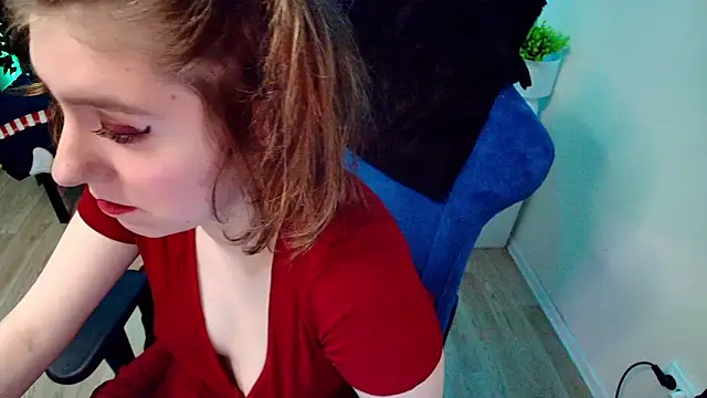 CranberryHot online show from March 12, 2026, 2:06 am