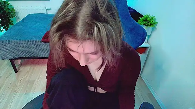 CranberryHot online show from November 21, 2025, 10:14 am