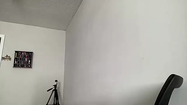 Creamesensation online show from December 15, 2025, 6:36 pm