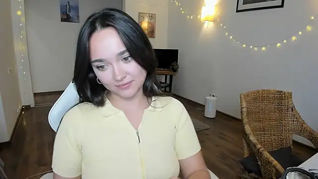 Tiffany Flynn online show from January 19, 2025, 6:32 pm