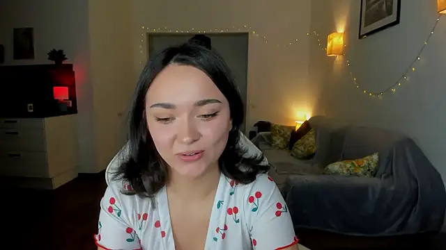 Tiffany Flynn online show from March 17, 2025, 5:16 pm