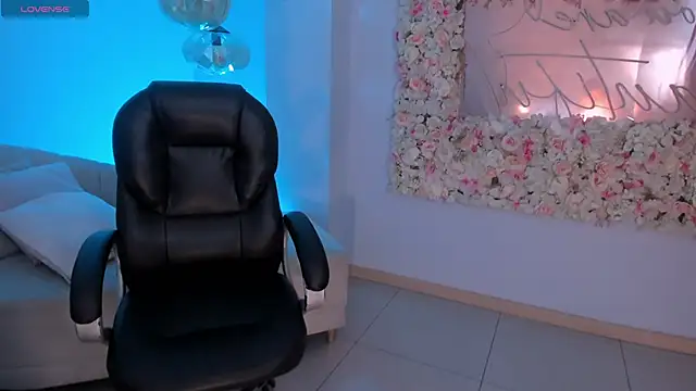 MorganHicks online show from February 12, 2026, 7:57 pm