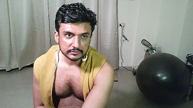 Snapshot of daringcutie chatting on July 31, 2026, 6:38 pm daringcutie online show from July 31, 2026, 6:38 pm