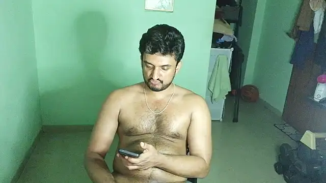 Snapshot of daringcutie chatting on June 15, 2026, 5:01 pm daringcutie online show from June 15, 2026, 5:01 pm