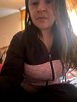 Snapshot of latinfemale chatting on October 16, 2025, 4:48 pm latinfemale online show from October 16, 2025, 4:48 pm