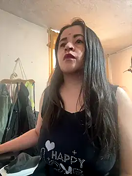 Snapshot of latinfemale chatting on October 9, 2025, 8:53 pm latinfemale online show from October 9, 2025, 8:53 pm