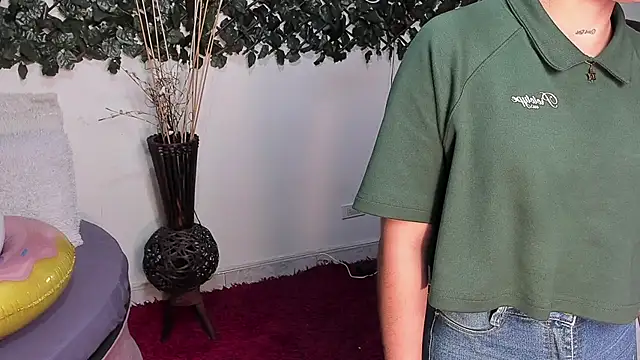 DestinyHills online show from October 3, 2025, 11:56 am