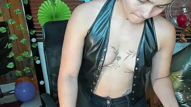 DestinyHills online show from March 25, 2026, 12:15 pm