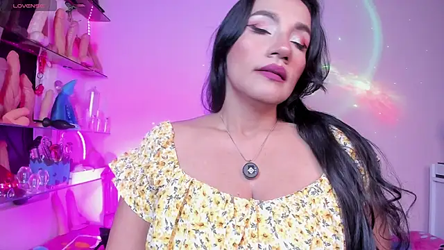 christymilkk online show from September 30, 2025, 1:55 am