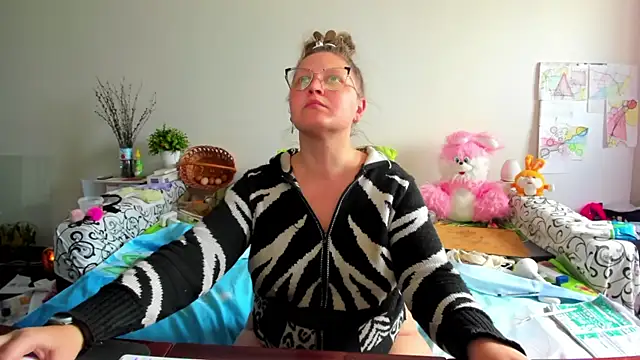 IamYourNarcotic online show from April 6, 2026, 1:56 pm