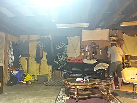 canadacockinme online show from September 28, 2025, 9:49 am