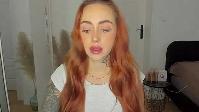 sexyCoralie online show from November 26, 2025, 7:41 am