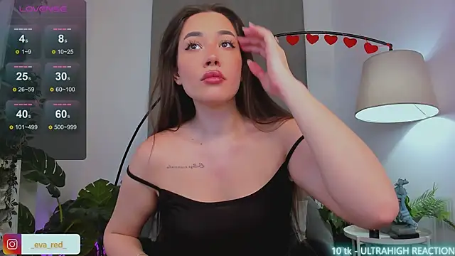Snapshot of _Eva_Rose_ chatting on February 4, 2025, 1:48 pm Eva Rose online show from February 4, 2025, 1:48 pm