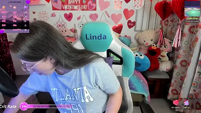 Snapshot of linda-schmidt chatting on February 20, 2026, 1:46 am linda-schmidt online show from February 20, 2026, 1:46 am