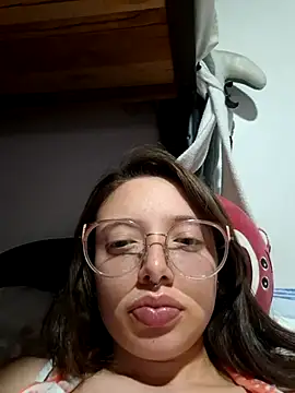 Snapshot of linda-schmidt chatting on February 23, 2026, 3:08 am linda-schmidt online show from February 23, 2026, 3:08 am