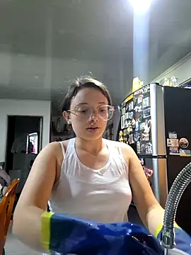 Snapshot of linda-schmidt chatting on February 6, 2026, 6:37 pm linda-schmidt online show from February 6, 2026, 6:37 pm