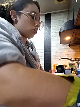 Snapshot of linda-schmidt chatting on February 2, 2026, 2:54 am linda-schmidt online show from February 2, 2026, 2:54 am