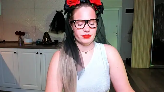 HotTiffani online show from October 27, 2025, 10:49 am