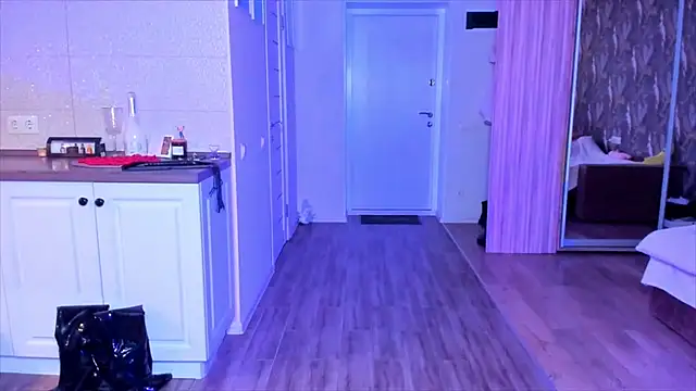 Snapshot of HotTiffani chatting on February 16, 2026, 8:46 am HotTiffani online show from February 16, 2026, 8:46 am