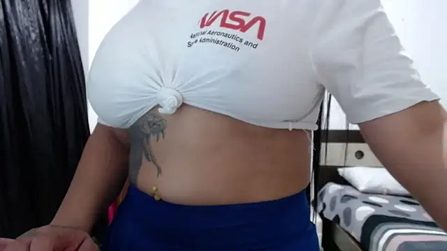 venuz mendoza20 online show from February 17, 2026, 2:36 pm