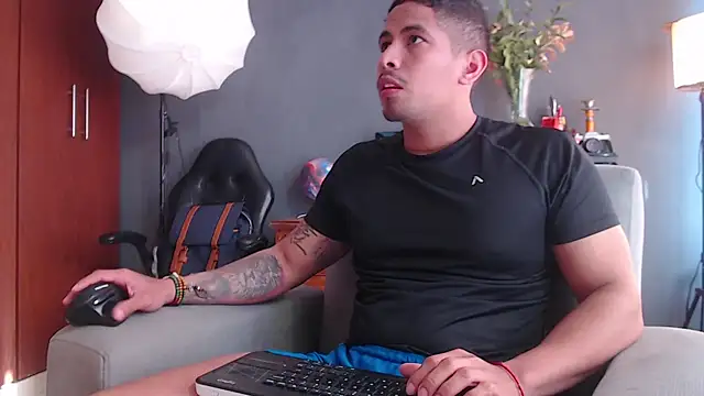 Snapshot of geirge_teacherxx chatting on November 10, 2025, 8:25 pm geirge teacherxx online show from November 10, 2025, 8:25 pm