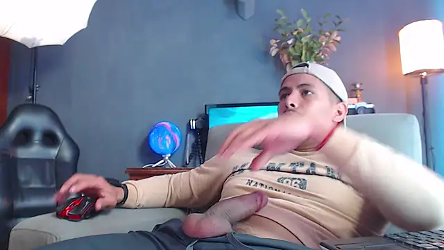 Snapshot of geirge_teacherxx chatting on October 15, 2025, 4:48 pm geirge teacherxx online show from October 15, 2025, 4:48 pm