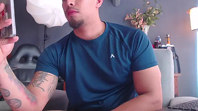 Snapshot of geirge_teacherxx chatting on October 2, 2025, 8:01 pm geirge teacherxx online show from October 2, 2025, 8:01 pm