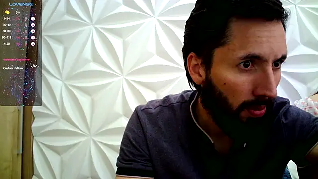 jerryandjessica online show from November 7, 2025, 8:24 pm