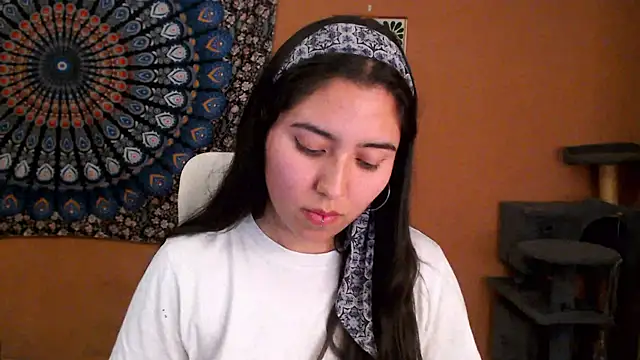 IntimateTales online show from November 17, 2025, 11:20 pm