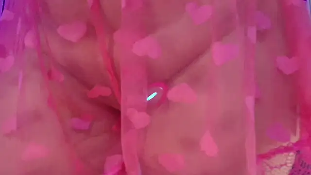 JuliRamirez online show from October 20, 2025, 1:00 pm