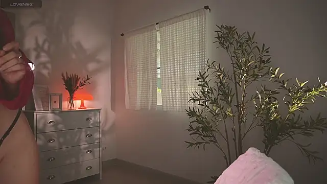 lanabosch online show from July 10, 2026, 12:21 am