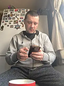 Snapshot of DanielOhCool chatting on February 23, 2026, 7:31 am DanielOhCool online show from February 23, 2026, 7:31 am