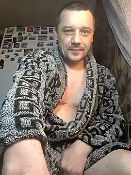 DanielOhCool online show from March 28, 2026, 4:35 am