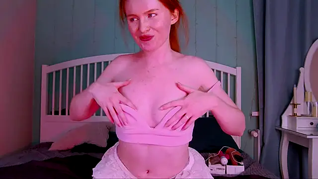 Snapshot of GingerArin chatting on October 30, 2025, 11:30 am GingerArin online show from October 30, 2025, 11:30 am