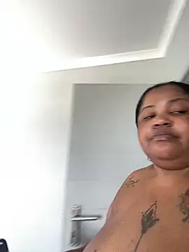 MissLola27 online show from November 2, 2025, 6:29 am