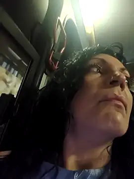 mijal queen online show from November 30, 2025, 12:22 am