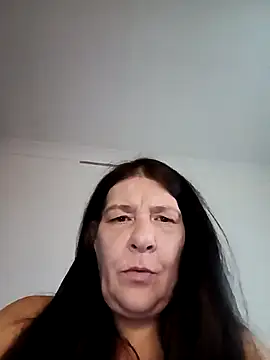 Leanne43 online show from April 4, 2026, 6:14 pm