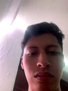 marco000c online show from November 8, 2025, 1:03 pm