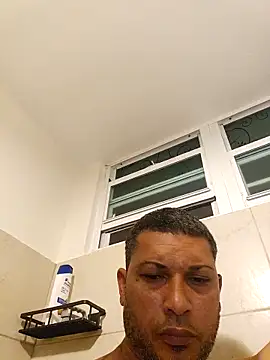 Snapshot of tropikboy chatting on January 17, 2026, 12:58 am tropikboy online show from January 17, 2026, 12:58 am